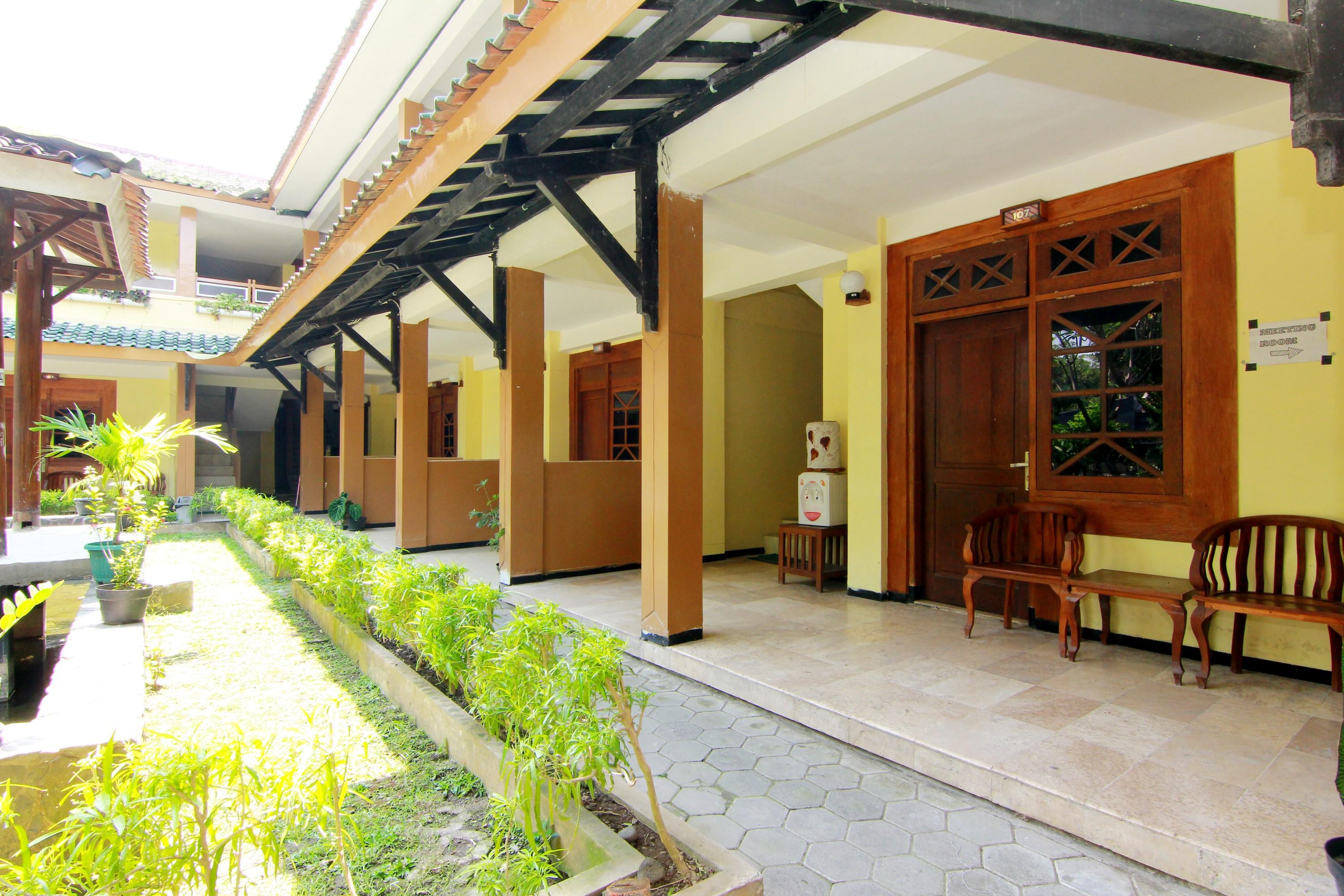 The Soemarsono Hotel Maguwo Eksteriør bilde
